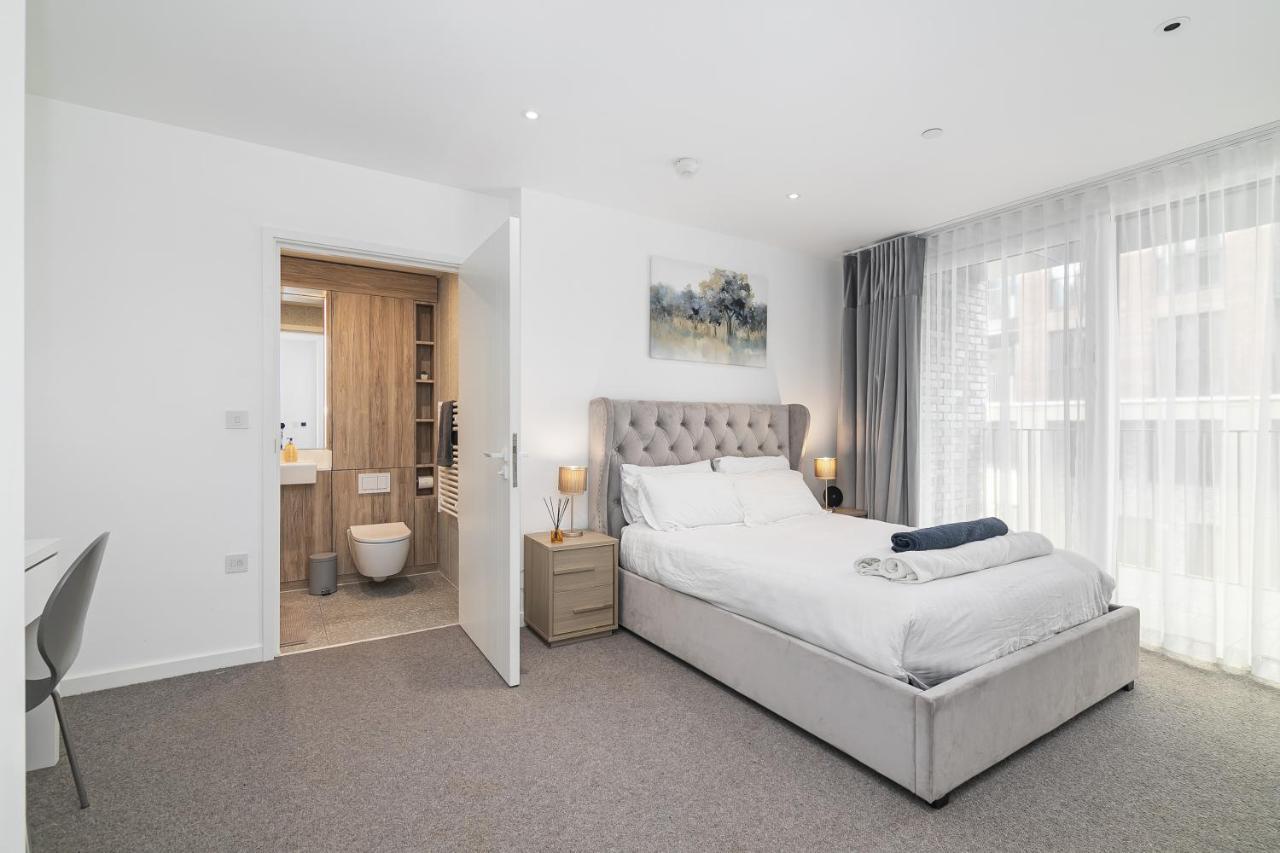 Luxury Spacious Flat With Communal Gardens And Parking London Exterior photo